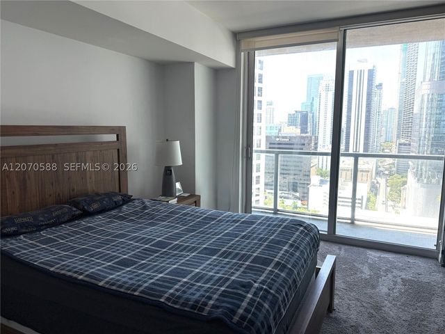 55 SE 6th St 2404, Miami, FL 33131