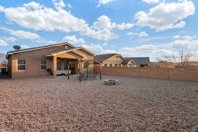 4113 Mountain Trail Loop NE, Rio Rancho, NM 87144