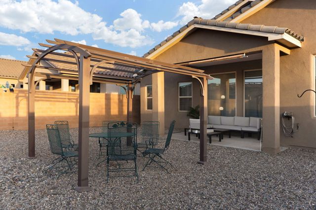 4113 Mountain Trail Loop NE, Rio Rancho, NM 87144