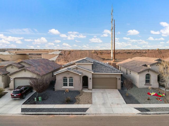 4113 Mountain Trail Loop NE, Rio Rancho, NM 87144