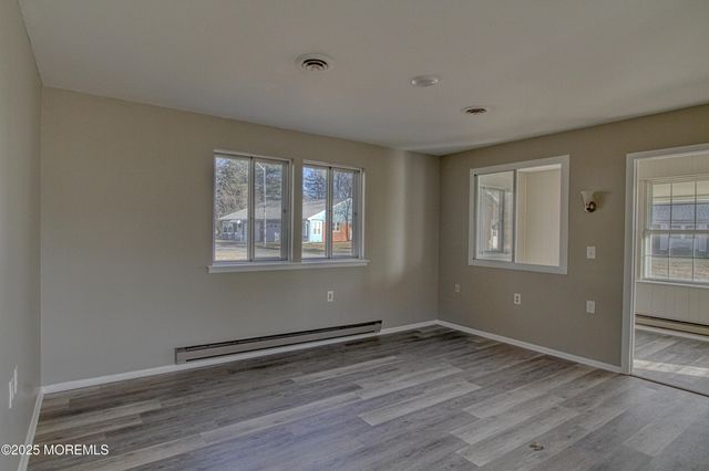 11 Mohican Lane B, Whiting, NJ 08759