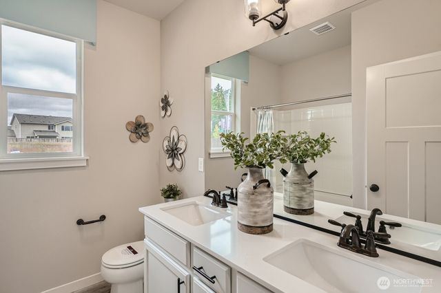 3920 McCormick Village Drive #24, Bremerton, WA 98312