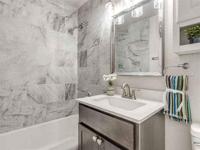 446 W Tonhawa Street, Norman, OK 73069