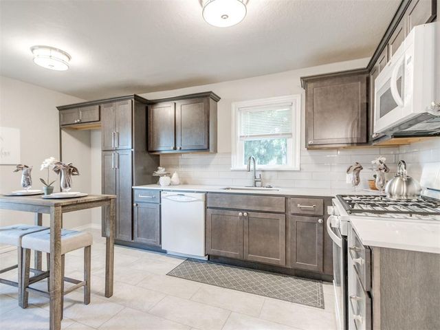 446 W Tonhawa Street, Norman, OK 73069