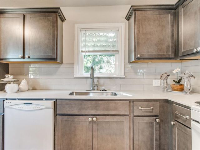 446 W Tonhawa Street, Norman, OK 73069