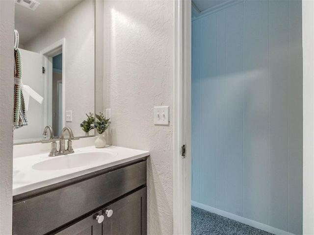 446 W Tonhawa Street, Norman, OK 73069