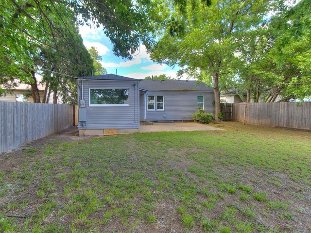 446 W Tonhawa Street, Norman, OK 73069