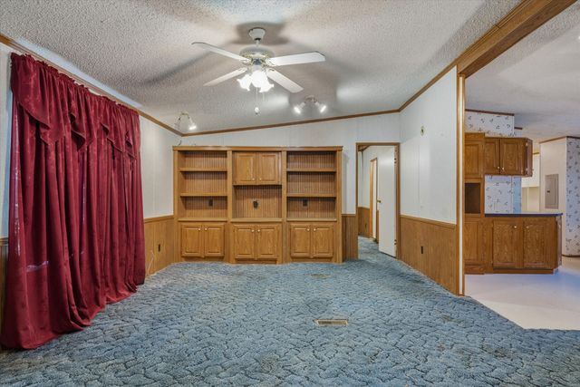 220 N Houston Street, Edgewood, TX 75117