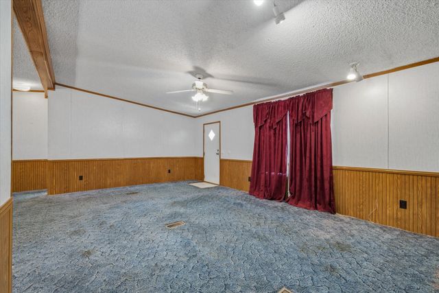 220 N Houston Street, Edgewood, TX 75117