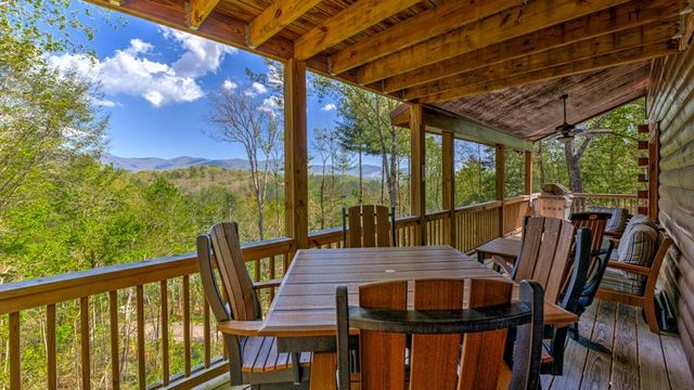 43 Dustin Drive S, Ellijay, GA 30540