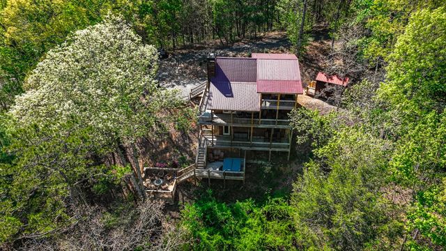 43 Dustin Drive S, Ellijay, GA 30540