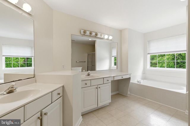 305 JOANNE, Egg Harbor Township, NJ 08234