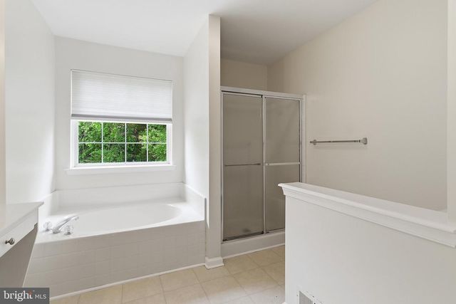 305 JOANNE, Egg Harbor Township, NJ 08234