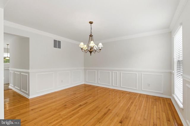 305 JOANNE, Egg Harbor Township, NJ 08234