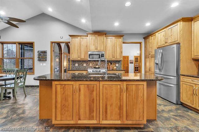 7424 Stonebrook Drive, Canton, MI 48187