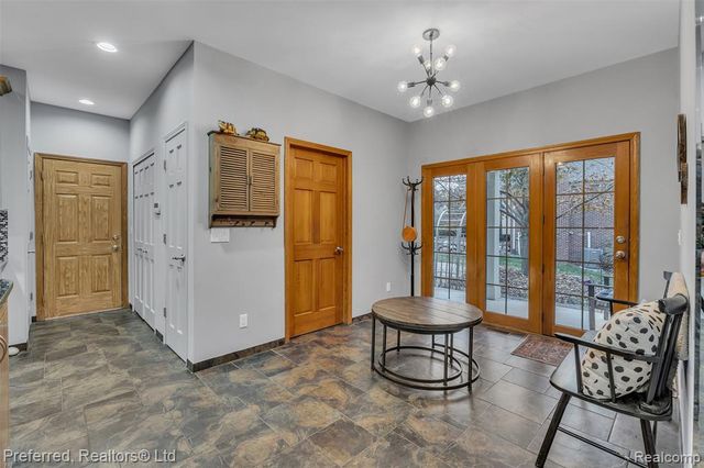 7424 Stonebrook Drive, Canton, MI 48187