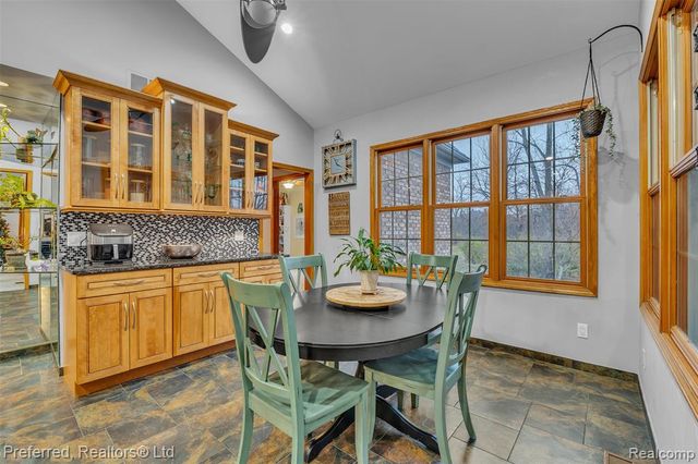 7424 Stonebrook Drive, Canton, MI 48187