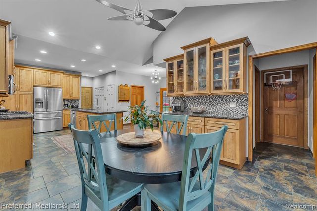 7424 Stonebrook Drive, Canton, MI 48187