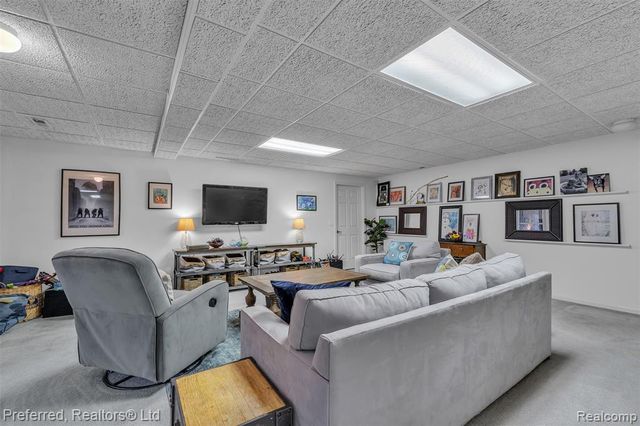 7424 Stonebrook Drive, Canton, MI 48187