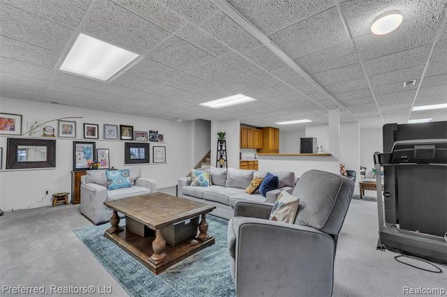 7424 Stonebrook Drive, Canton, MI 48187