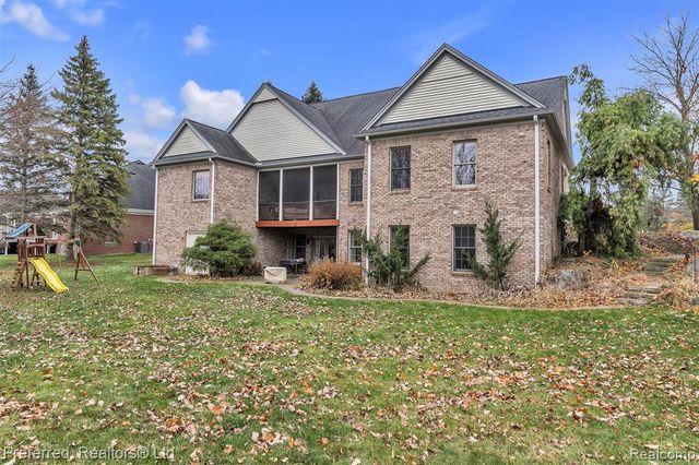 7424 Stonebrook Drive, Canton, MI 48187