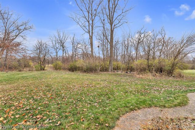 7424 Stonebrook Drive, Canton, MI 48187
