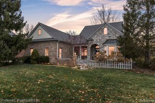 7424 Stonebrook Drive, Canton, MI 48187