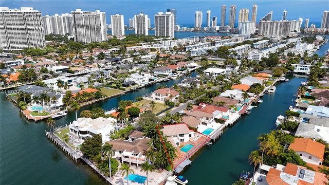 3226 NE 168th St, North Miami Beach, FL 33160