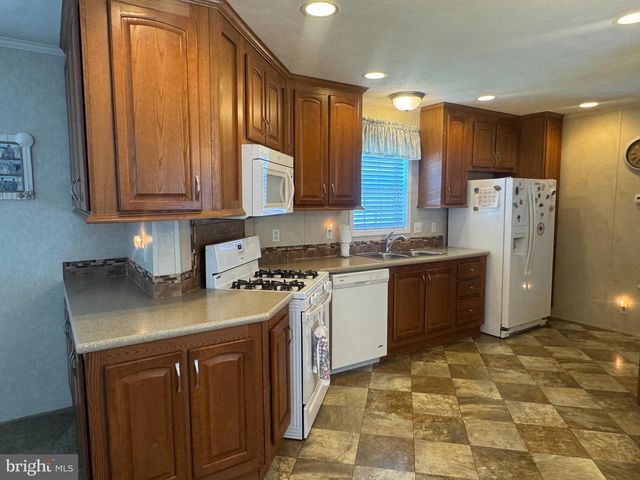 10 LANTERN LN, Rehoboth Beach, DE 19971