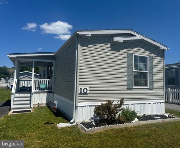 10 LANTERN LN, Rehoboth Beach, DE 19971