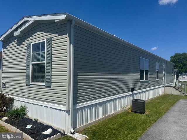 10 LANTERN LN, Rehoboth Beach, DE 19971