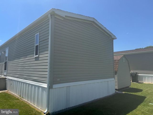 10 LANTERN LN, Rehoboth Beach, DE 19971