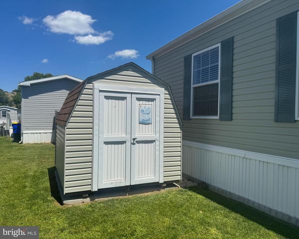 10 LANTERN LN, Rehoboth Beach, DE 19971