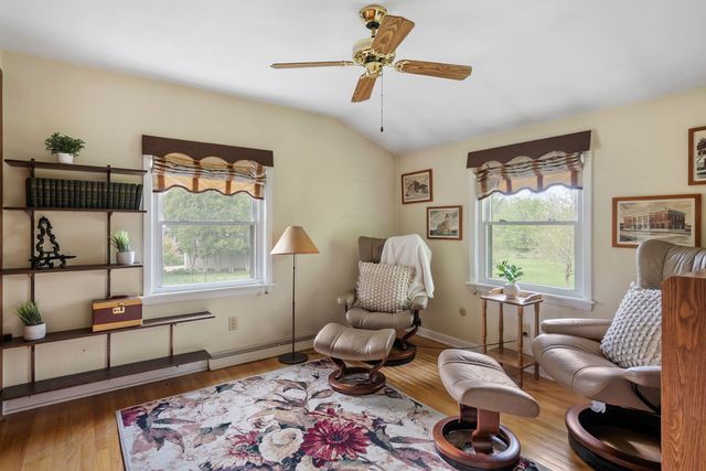 2625 Fairhaven Road, Davenport, IA 52803