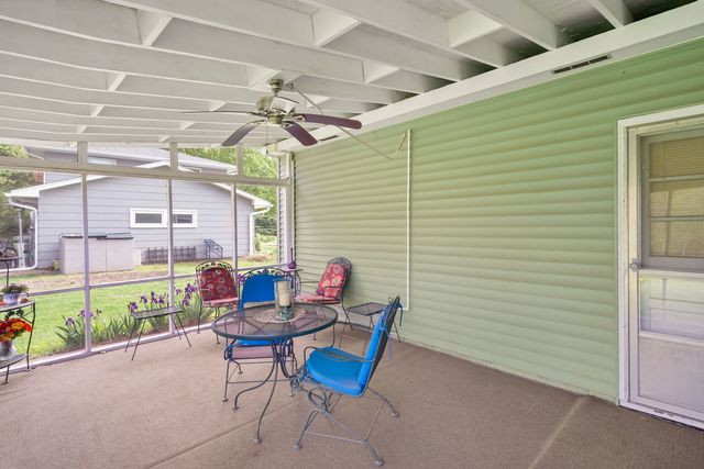 2625 Fairhaven Road, Davenport, IA 52803