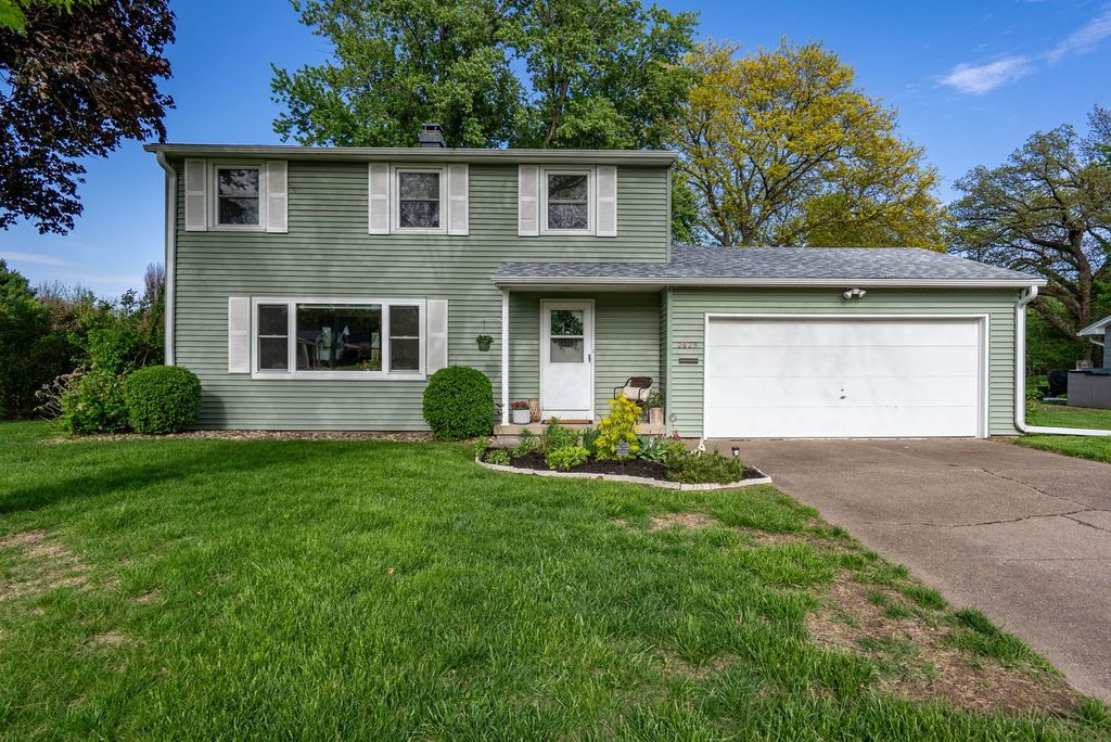 2625 Fairhaven Road, Davenport, IA 52803