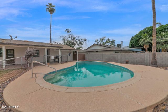 4810 S ELM Street, Tempe, AZ 85282
