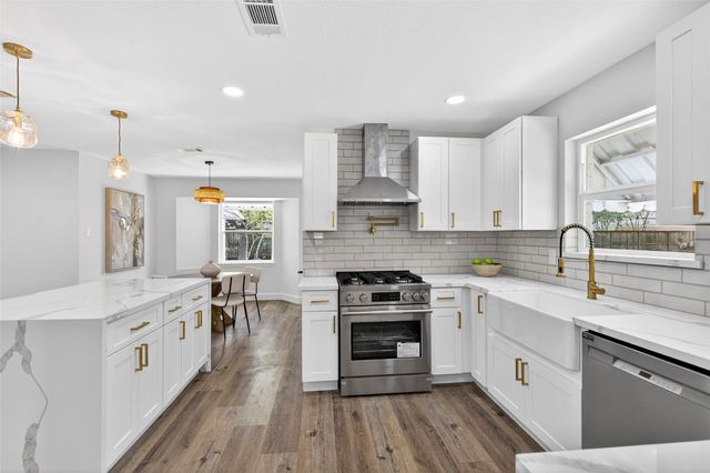 5447 Darnell Street, Houston, TX 77096