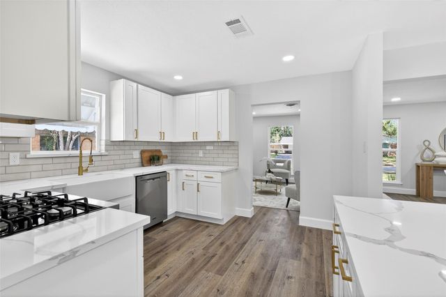 5447 Darnell Street, Houston, TX 77096