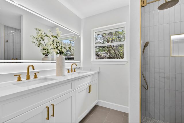 5447 Darnell Street, Houston, TX 77096