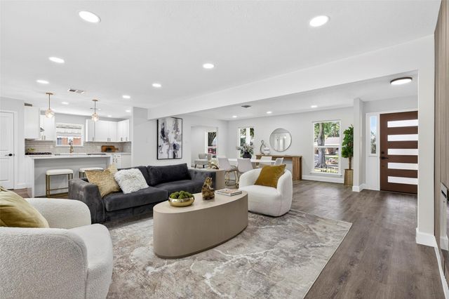 5447 Darnell Street, Houston, TX 77096