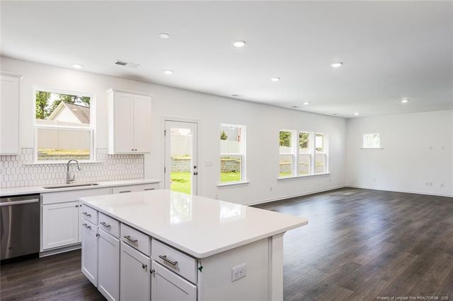 186 Hickory Grove Drive, Sanford, NC 27330