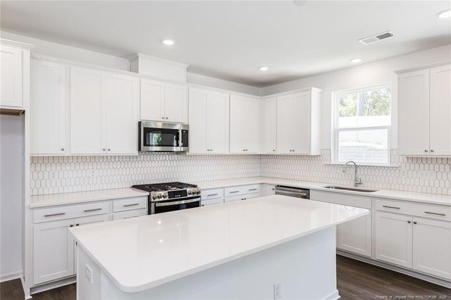 186 Hickory Grove Drive, Sanford, NC 27330