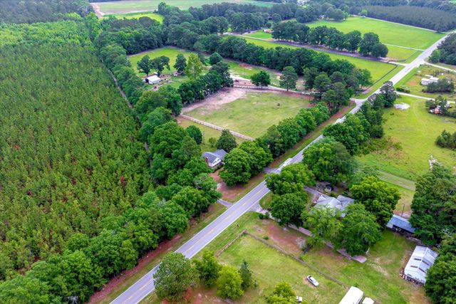 15430 U.S. 78, Williston, SC 29853