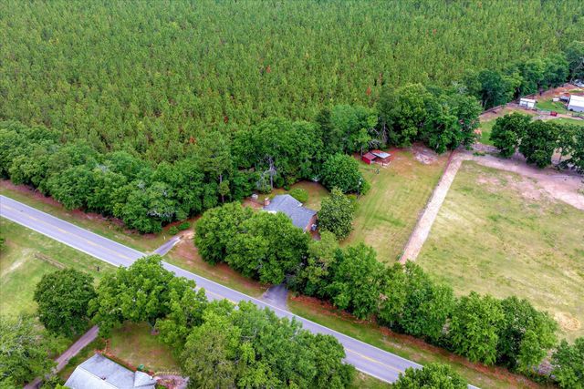 15430 U.S. 78, Williston, SC 29853
