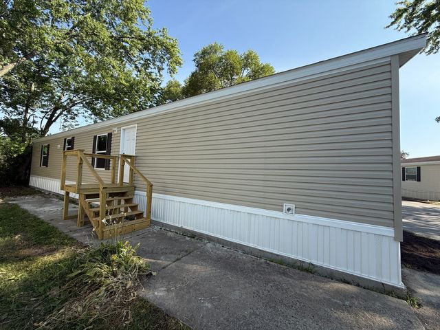 1712 S Dixie Highway 273, Crete, IL 60417