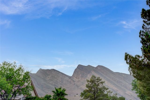 9740 Double Rock Drive, Las Vegas, NV 89134