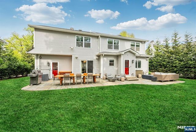 159 Hampton Place, Ridgewood, NJ 07450