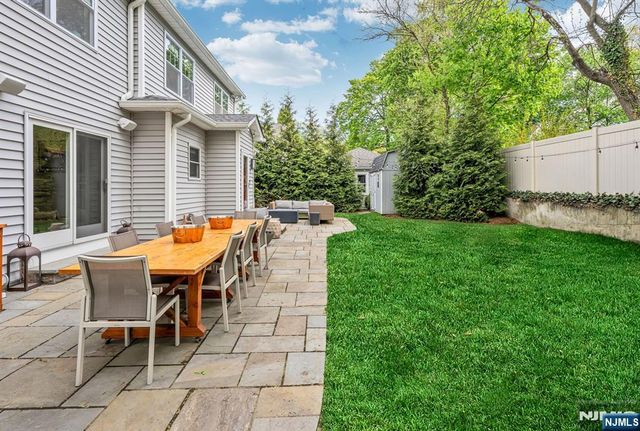 159 Hampton Place, Ridgewood, NJ 07450