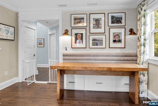 159 Hampton Place, Ridgewood, NJ 07450